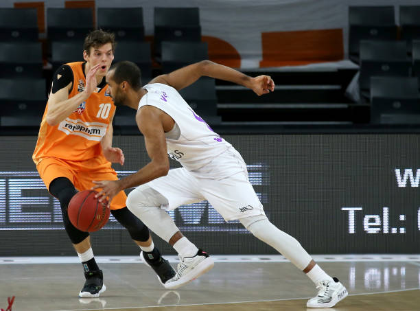 磊进球的经 磊进球的经