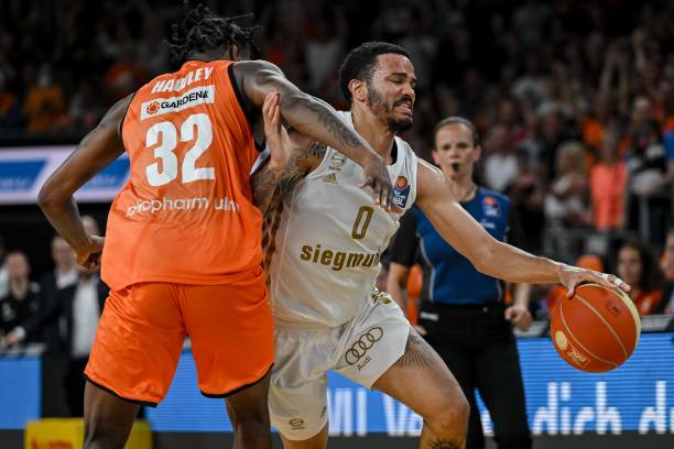 季中实现自 季中实现自