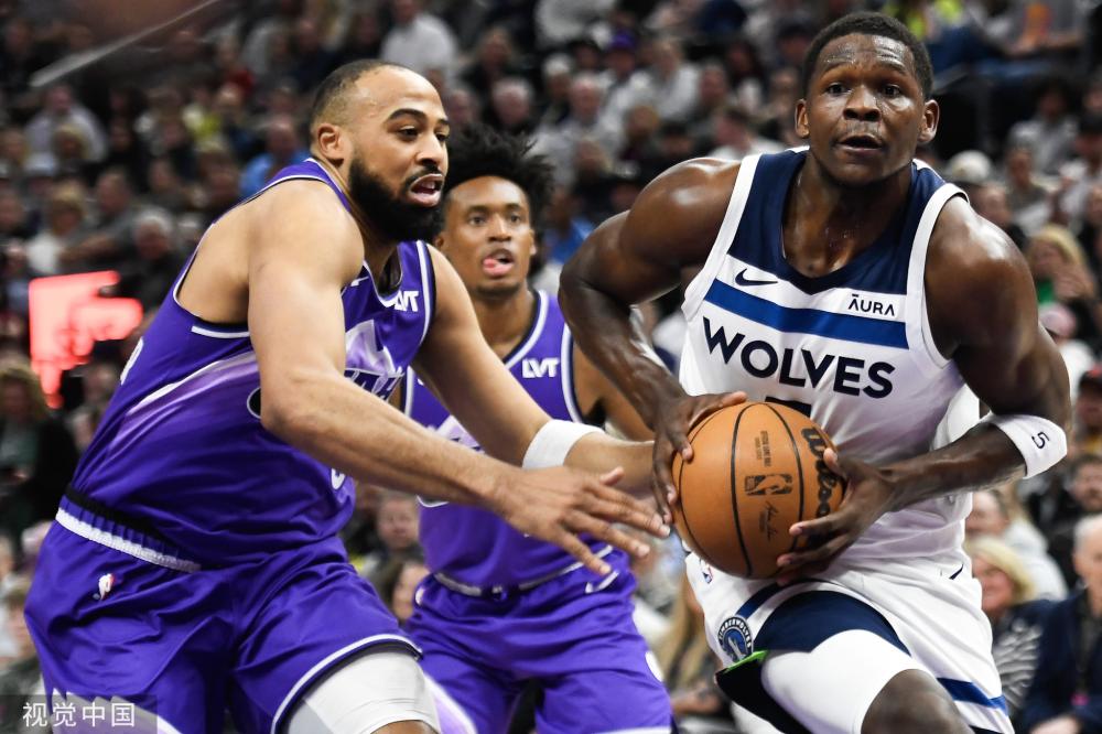 他在比赛中 他在比赛中