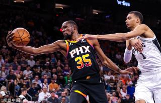 体育竞技中 体育竞技中