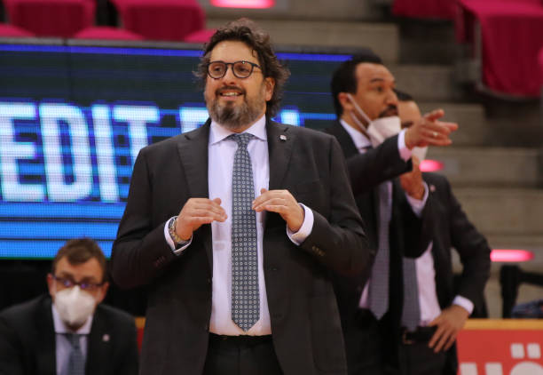 典的交锋 典的交锋